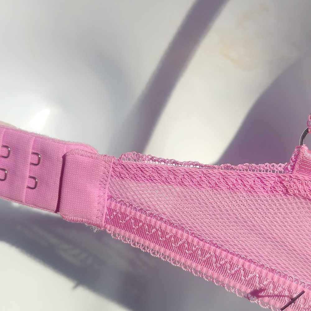 Victoria's Secret Pretty And Pink Lacey Bra 32d - Picture 9 of 9